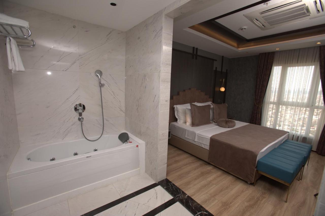 The Green Park ガズィアンテプ エクステリア 写真 A bathroom in a hotel room